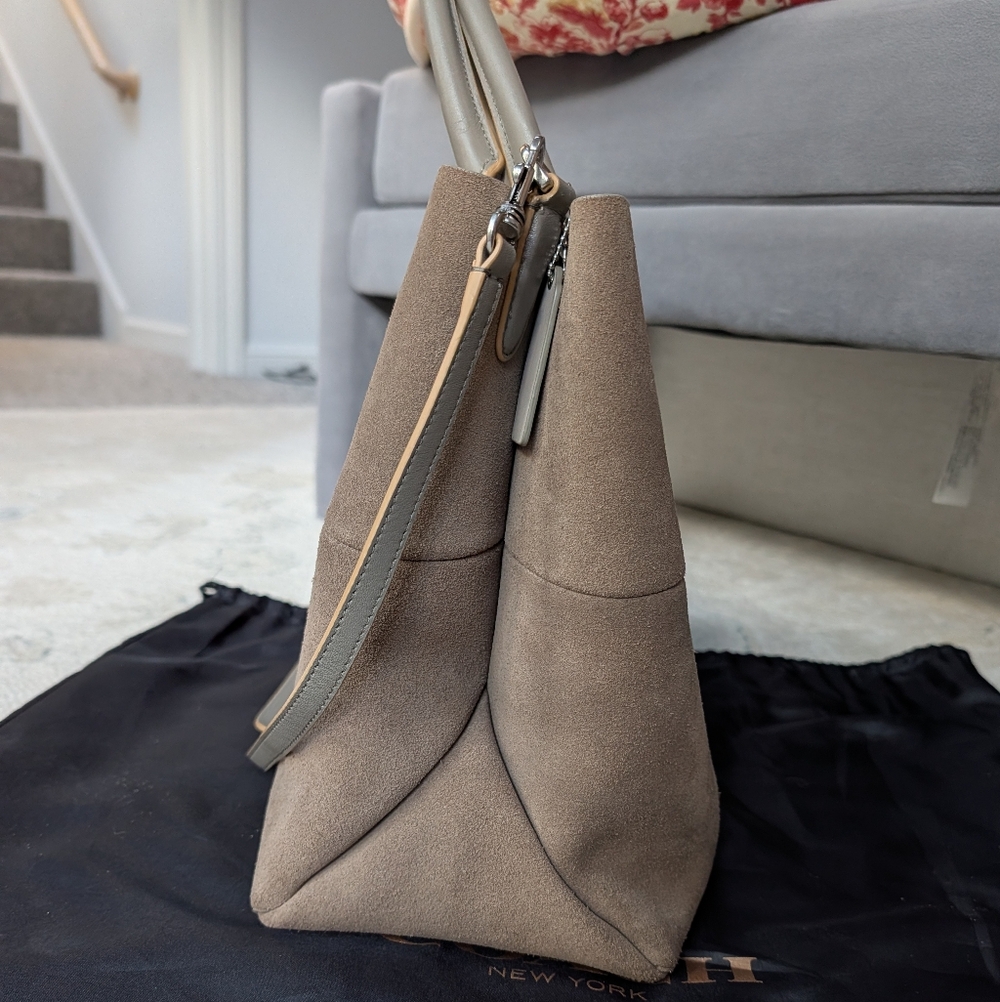 Coach Large Soft Borough Grey Suede - Picture 8 of 16